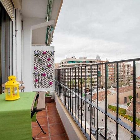 Reus, Lovely Flat Close To Center Valenza Esterno foto