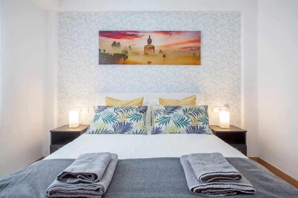 Reus, Lovely Flat Close To Center Valenza Esterno foto