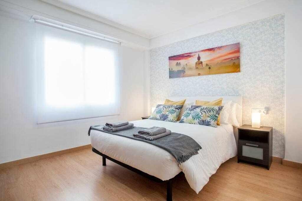 Reus, Lovely Flat Close To Center Valenza Esterno foto