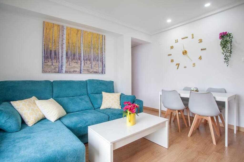 Reus, Lovely Flat Close To Center Valenza Esterno foto